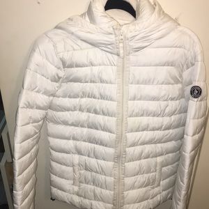 white puffy jacket